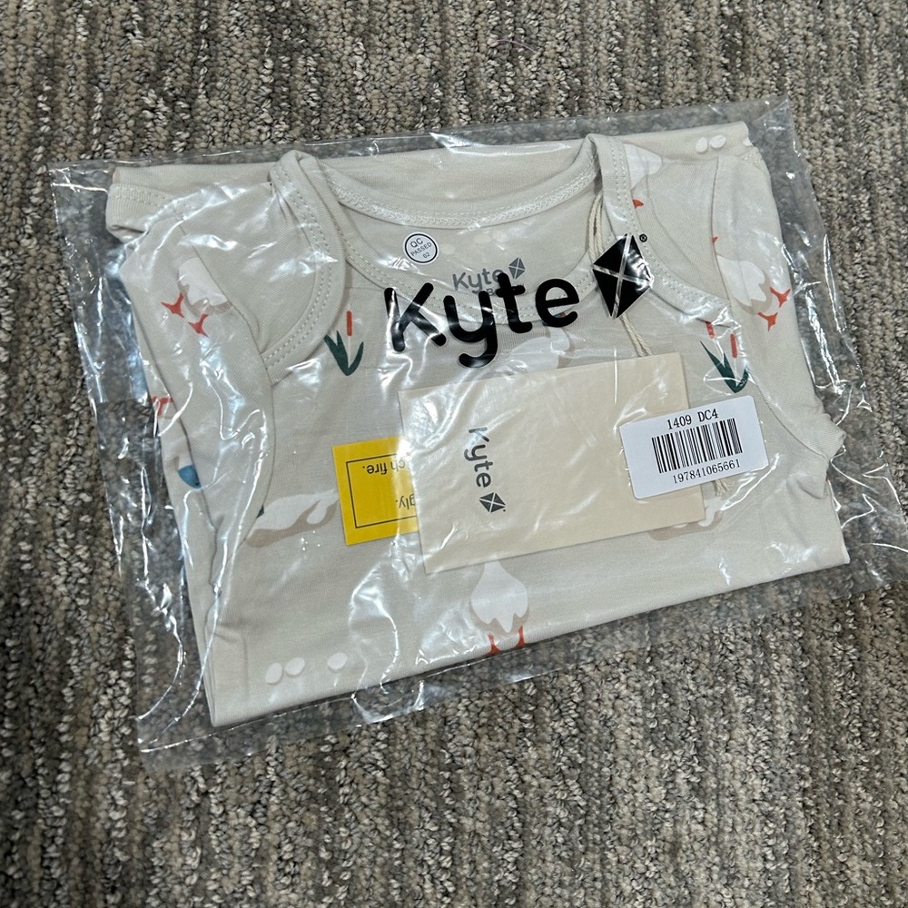 Kyte - Duck Bodysuit 12-18 months